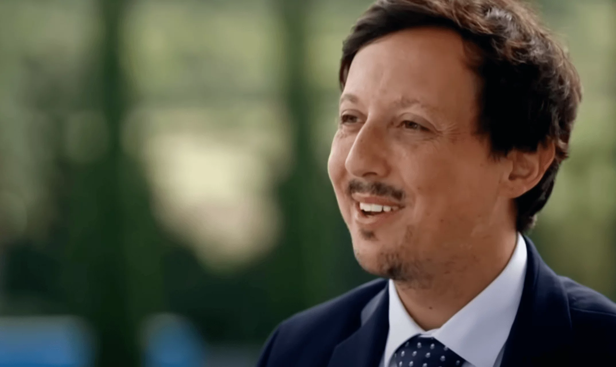 Flash Mercato : Le futur entraîneur de l’OM, Habib Beye candidat, le Barça veut Kvaratskhelia