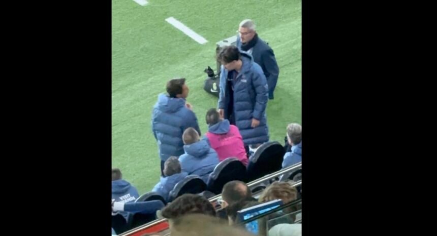 VIDEO. Vitinha agacé, c'était tendu sur le banc du PSG