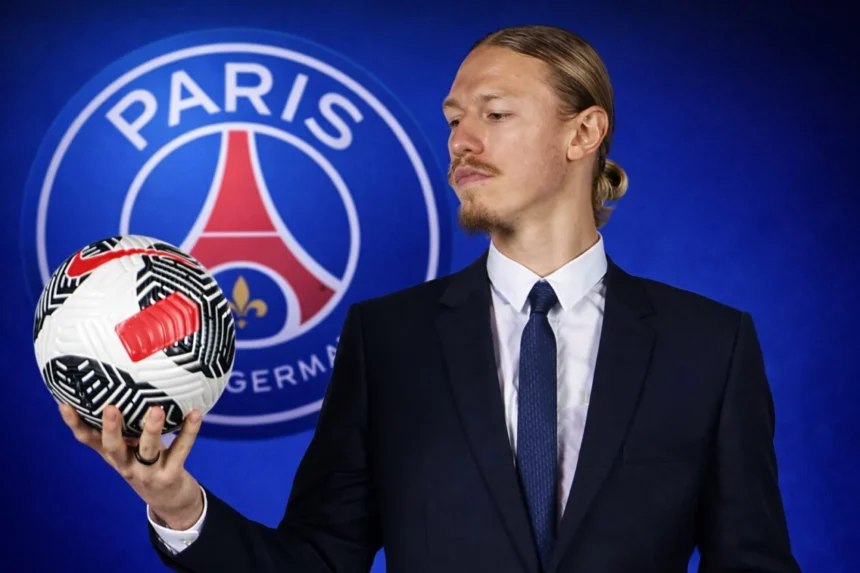 Matvey Safonov - PSG