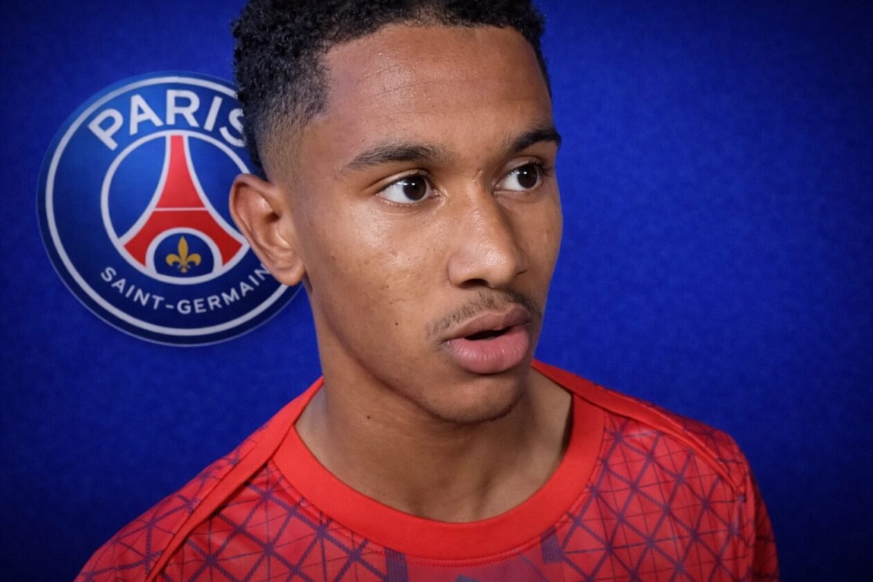PSG Mayulu cart Deux Fois C est Grave VIPSG FR