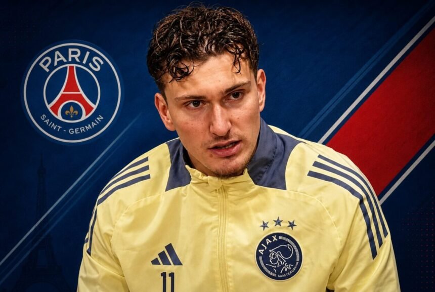 Mika Godts (Credit photo Ajax / Montage VIPSG.fr)
